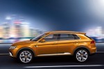 Volkswagen CrossBlue Coupe concept side