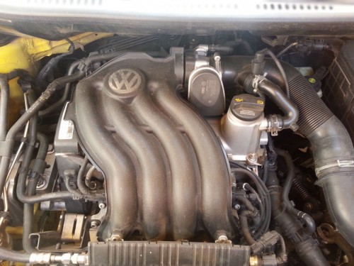 Volkswagen_Caddy_engine