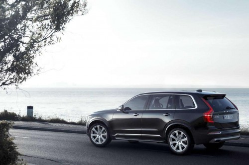 2016 New Volvo XC90