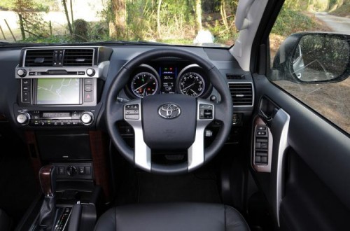 oyota Land Cruiser interior