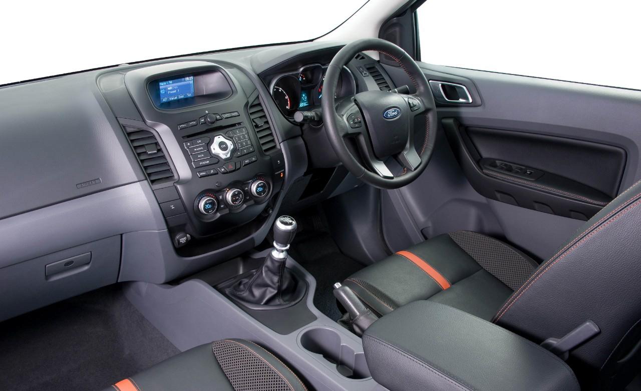 http://www.pedal.ir/wp-content/uploads/ford-ranger-wildtrak-32-tdci-4x4-interior.jpg