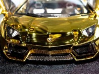 gold-lamborghini-aventador-6