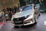 honda-civic-tourer-concept-12