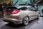 honda-civic-tourer-concept-7