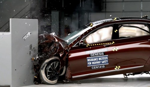 hyundai genesis crashtest