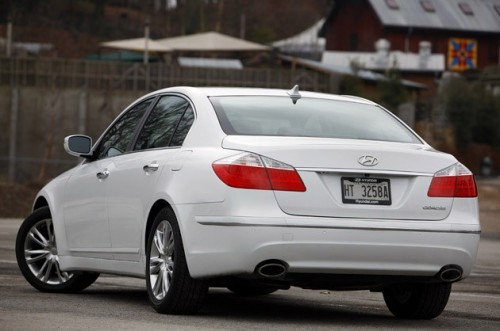 hyundai-genesis-sedan