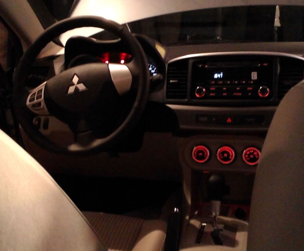 http://www.pedal.ir/wp-content/uploads/lancer-arian-motor-interior.jpg