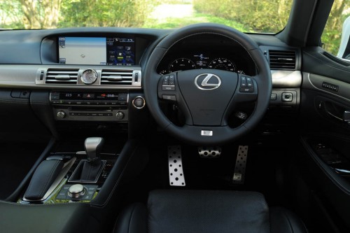 Lexus LS 600h