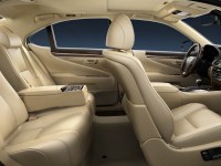 Lexus LS460 2014 Interior