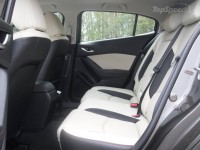 mazda3-s-grand-touri-4_rear-seat