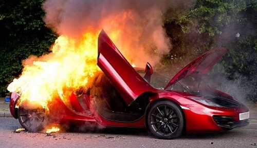 mclaren-12c-catches-fire