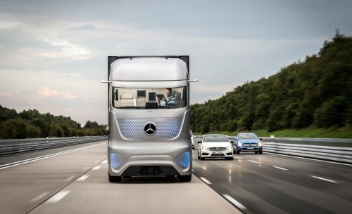 Mercedes-Benz Future Truck 2025