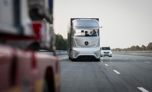 Mercedes-Benz Future Truck 2025