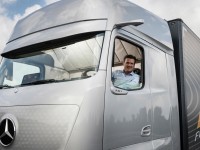 Mercedes-Benz Future Truck 2025