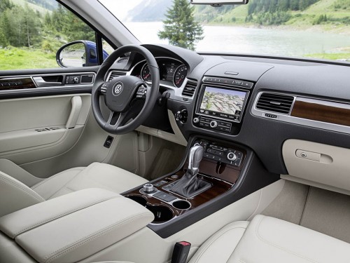 2015 Volkswagen Touareg Interior