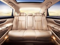 Nissan Teana VIP legroom