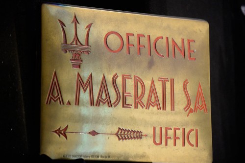 officine-a-maserati-s-a-plaque