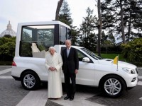 popemobile2