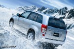 suzuki grand vitara snow