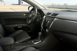 suzuki kizashi interior