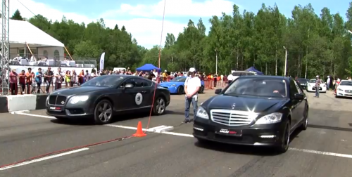 Bentley Continetal GT vs S65 AMG