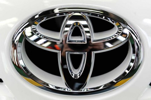 toyota-badge