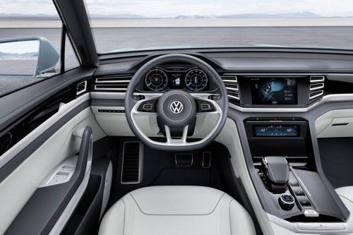 Volkswagen Cross Coupe GTE Concept Interior