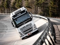 Volvo-FH-Right-Angle-Beauty-Shot