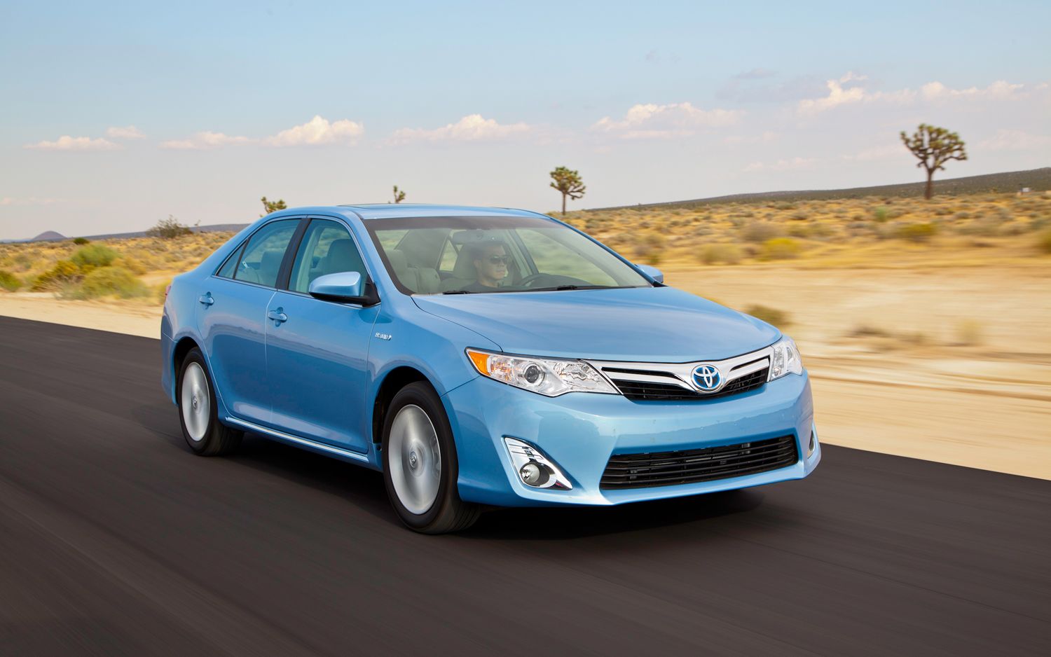 Toyota Camry Hybrid XLE