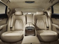 2013 Maserati Quattroporte rear seat