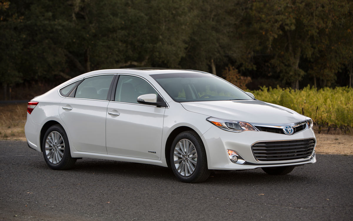 Toyota Avalon Hybrid XLE