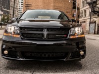 2013-dodge-avenger-front-profile