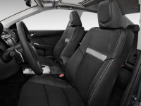 2013-toyota-camry-4-door-sedan-i4-auto-se-natl-front-seats