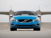 2013-volvo-s60-t6-awd-r-design-front-end