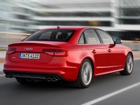 2014-Audi-S4-Rear-View