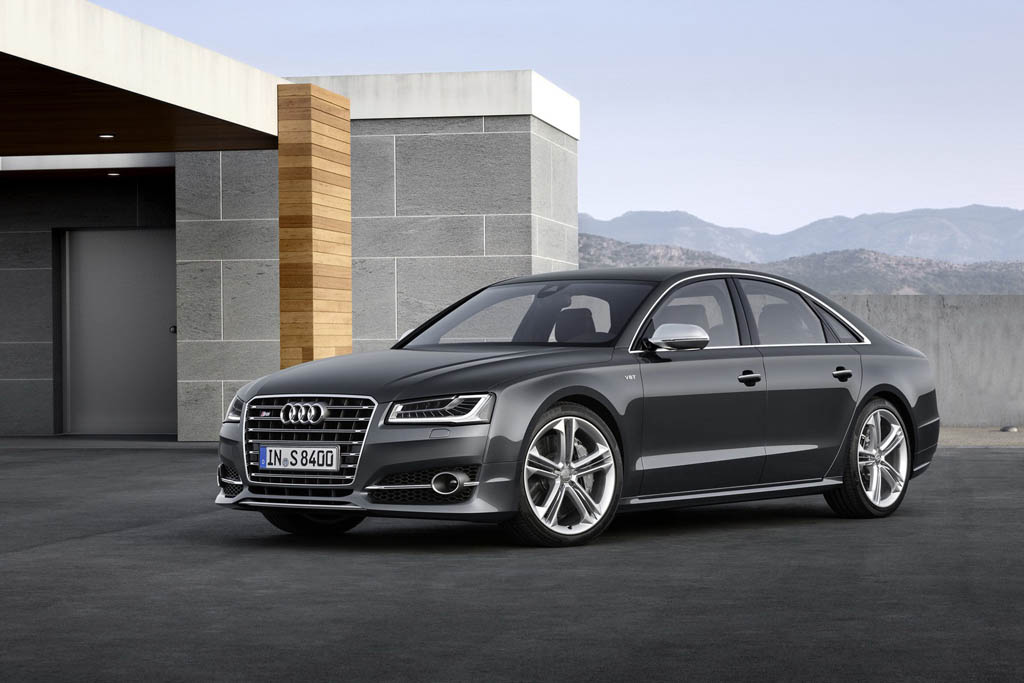 2015 Audi S8