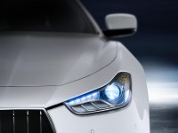 2014 Maserati Ghibli headlight