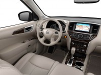 2014 Nissan Pathfinder Hybrid Interior