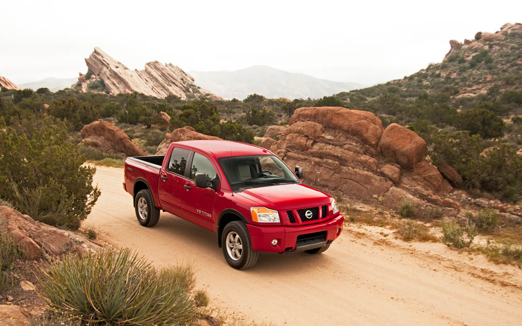 2014 Nissan Titan Pro 4x Crew Cab top view