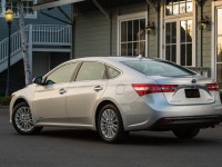 2014-Toyota-Avalon-Limited-Hybrid