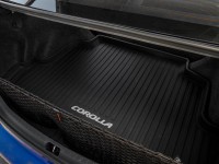 2014-Toyota-Corolla-S-trunk