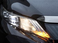 2014 Toyota Harrier headlight