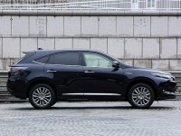 2014 Toyota Harrier side