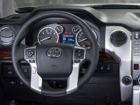 2014-Toyota-Tundra-steering-wheel