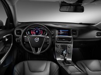 2014-Volvo-S60-Interior