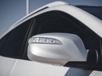 2014-hyundai-tucson-limited-turn-indicator-and-side-view-mirror