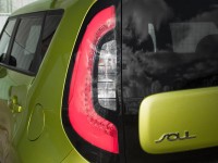 2014-kia-soul-20l-taillight-and-badge