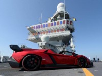 2014-lamborghini-veneno-roadster-rear-three-quarters