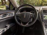 2014-lincoln-mkz-20t-awd-dashboard