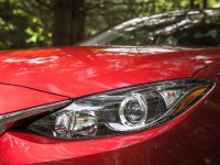 2014-mazda-3i-20l-hatchback-headlight